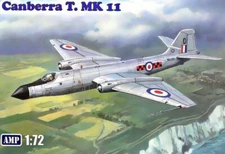 1/72 AMP 72004 Canberra T. MK 11 Plastic model kit