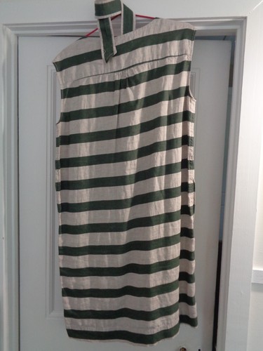 Trenery Womens size 12 no Sleeve preowned: Summer drinks & french linen blend