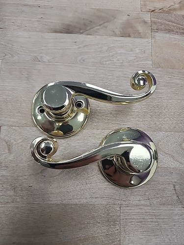 Kwikset Lido Dummy Lever Set Antique Gold Handle New 488LL LH and RH - Picture 2 of 4