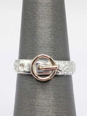 Handgefertigter Ring Gold versiegelt Schnalle 10K Gelbgold auf 925 Sterling Größe 5,25