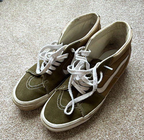 VANS VAULT Sk8-Hi Men’s US 9.5 Green Suede Canvas Lace-Up Padded Sneakers