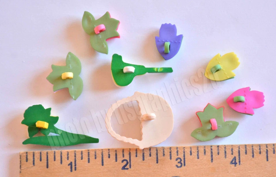 Easter Flowers / Buttons Galore Shank Back / Basket ~ Tulips ~ Daffodil - Image 3 of 3