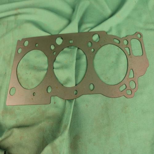 5806S ENGINE RH CYLINDER HEAD SPACER SHIMS fits TOYOTA V6 3.0 - Picture 1 of 1