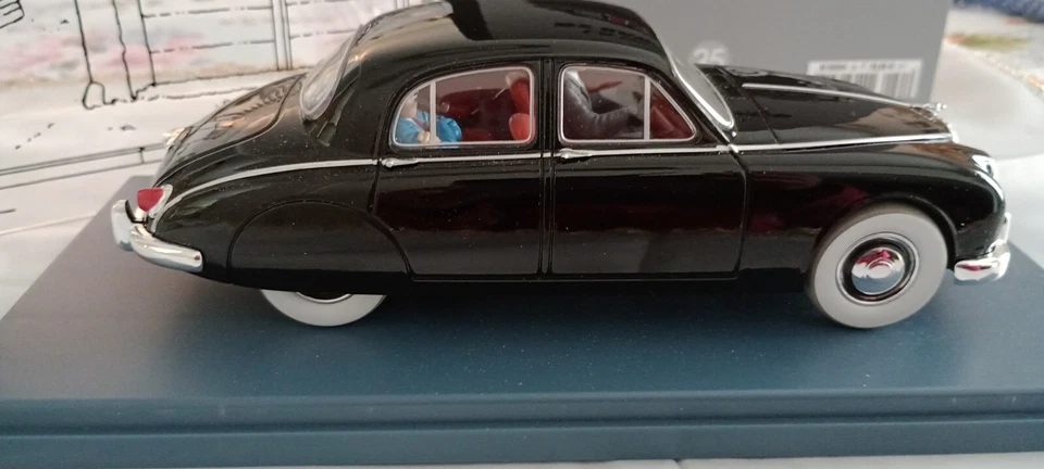 Herge Moulinsart/Hachette Tintin Auto 1:24 La MK1 De Dawson - Coke EN Stock  - Immagine 4 di 4