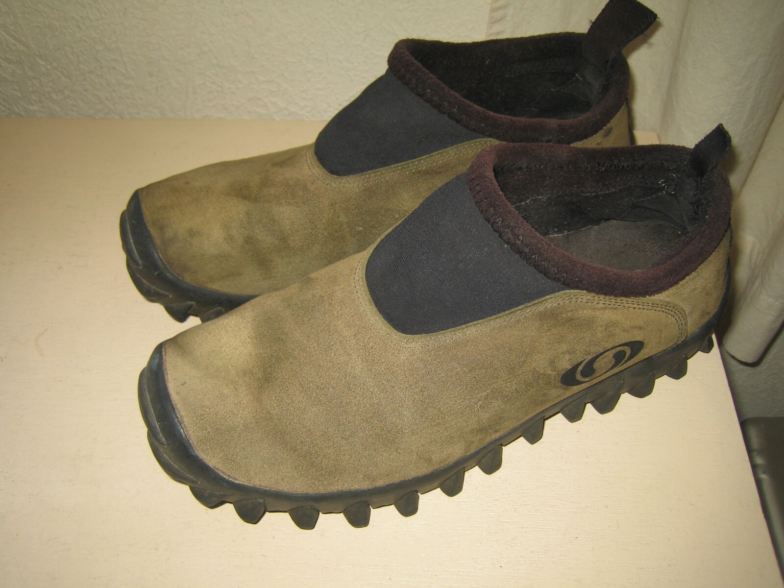 Scarpe vintage Salomon donna taglia 9 5 CONTAGRIP CX escursionismo neve slip on pelle scamosciata sottile