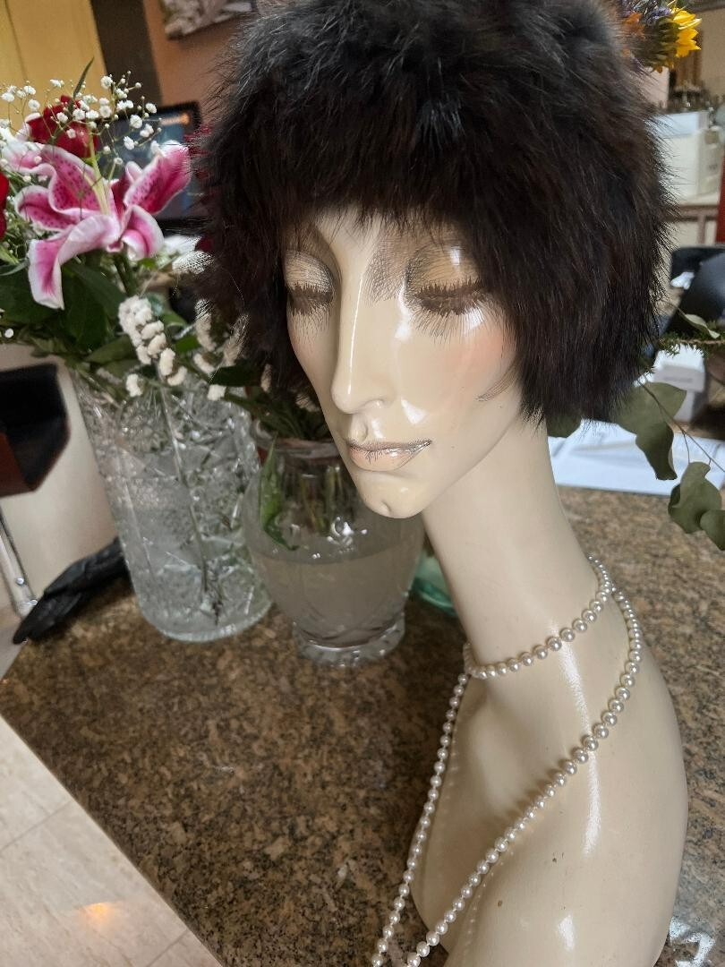 FENDI WOMEN KNITTED REAL FUR HAT | eBay