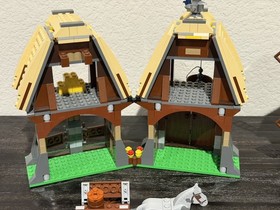 LEGO Kingdoms - Mill Village Raid (#7189) Near complete w rare animals & figs 