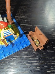 Vintage (1989) LEGO Pirates set 6260 Shipwreck Island Complete With Manual