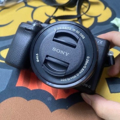 Sony NEX-6 Mirrorless Digital Camera with 16-50mm Lens 16.1MP Tiltable Screen