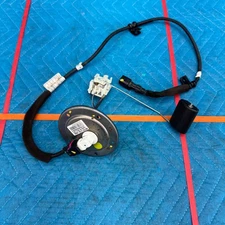 2011–2013 Hyundai Equus 5.0L Fuel Tank Control Module OEM 311303M600