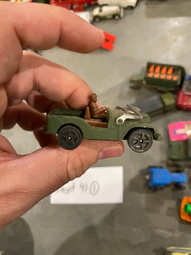Corgi Juniors Whizzwheels Willys Jeep Military vehicle including driver 1:64th - Picture 2 of 6