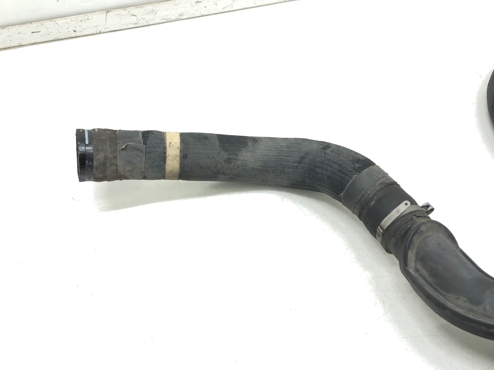 2014-2022 MASERATI GHIBLI 3.0L V6 AIR INTAKE INLET DUCT TUBE.