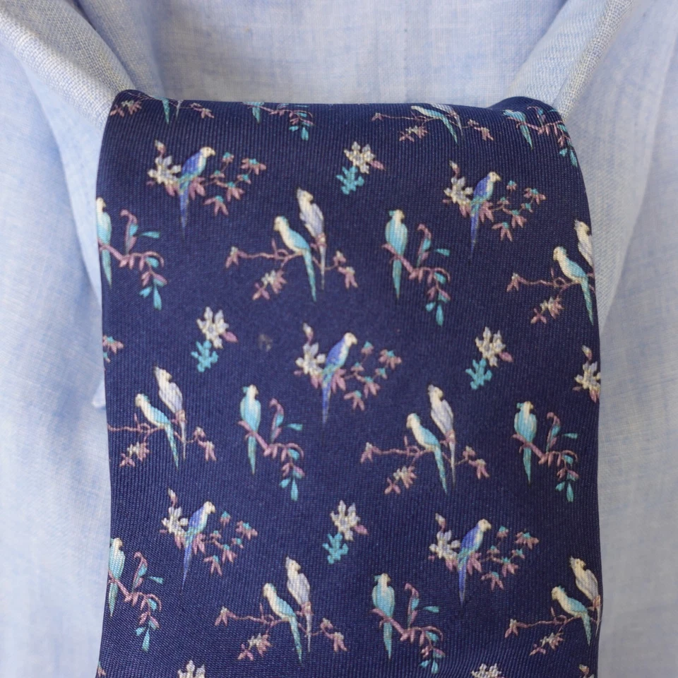Corbata de cuello Charles Jourdan para hombre azul marino animal pájaro loro seda lujo Francia Foto 2 de 4