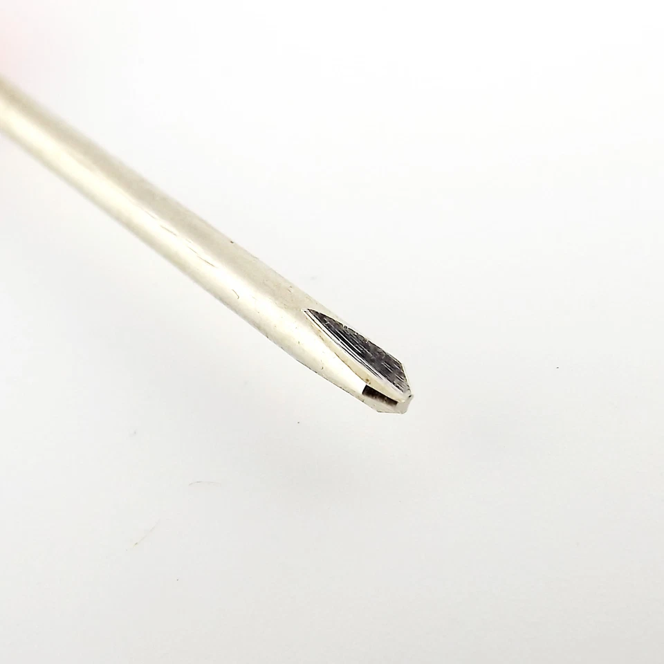 Triwing Trigram Y-Tip Screwdrivers Screw Drivers for Nintendo Wii /DS /DS Lite - Image 3 of 4