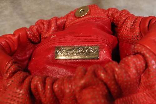 VINTAGE MARSHALL FIELD’S RED PERFORATED & SOLID GENUINE LEATHER DESIGN PURSE - Picture 16 of 20