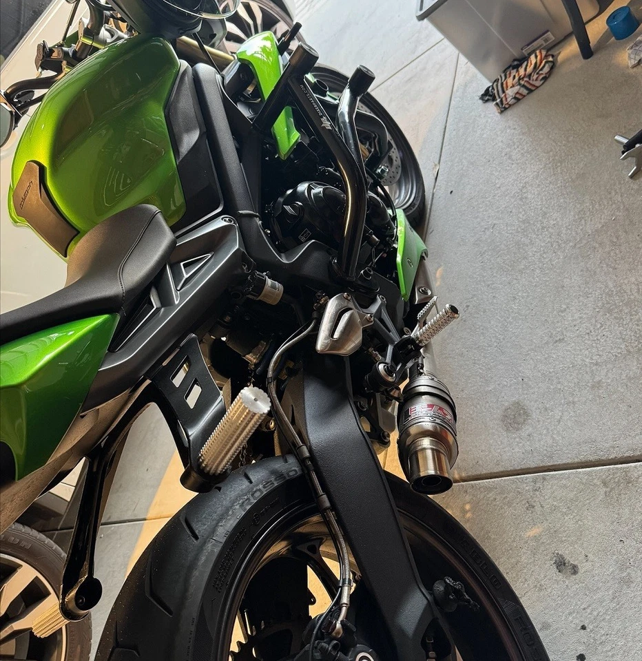 Juegos Reposapiés Traseros Subcage Triumph Street Triple 675 765 660 (2013-2025) Stunt Foto 3 de 4