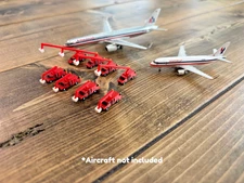 1:400 Model Airport Accessories - 8 Piece Airport Deicing Vehicle Set (Red)