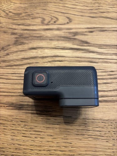 GoPro HERO6 4K digital action camera Good Condition w/ 2 batteries & accessories - Picture 6 of 9