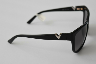 Valentino Authentic Black Silver V614S 001 Sunglasses | eBay display picture 1