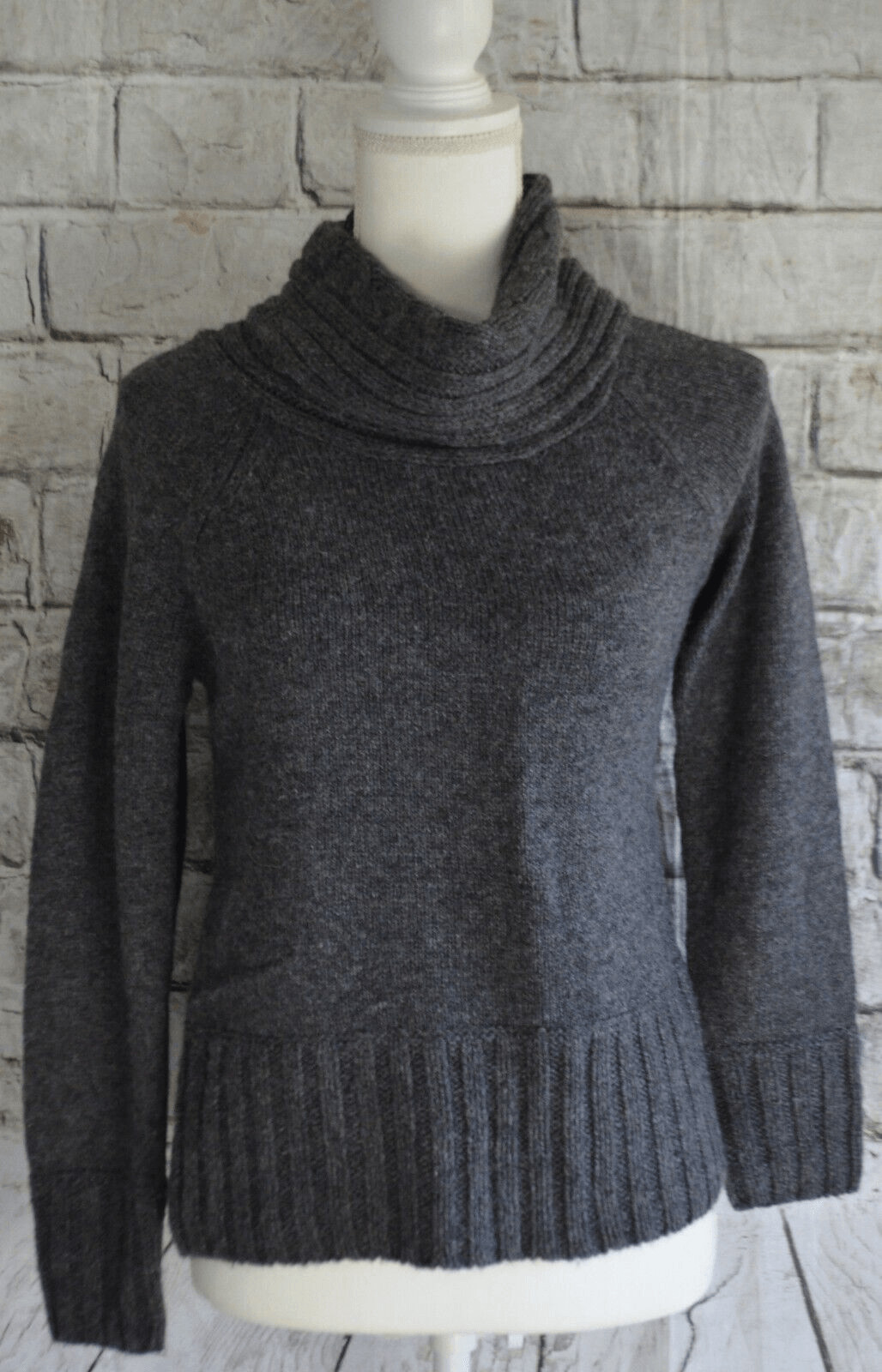 Apt. 9 Gray Cowl Neck Turtleneck Sweater Top Women's Size Petite Small  PS