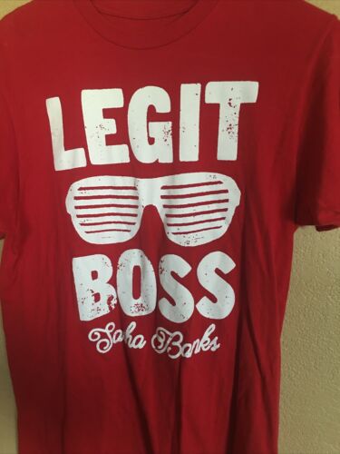 Sasha Banks WWE Tee Shirt Men Large Red White Crew Neck Cotton Legit Boss - Afbeelding 1 van 2