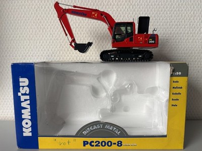 Komatsu PC200-8 Kettenbagger KROPF  NZG #632  1:50  OVP  Sondermodel in rot