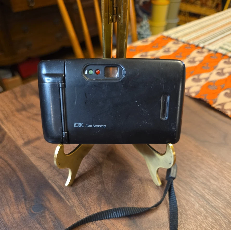 Polaroid AF Red eye Reduction 35mm Point And Shoot Film Camera Un-Tested AS IS - Image 2 of 4