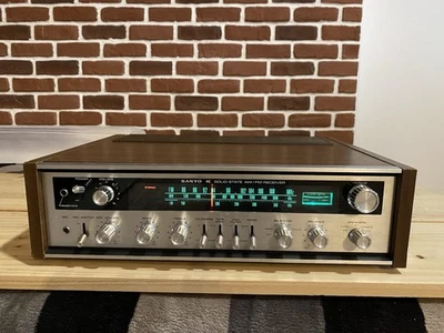 Ampli SANYO DCA 411 - Vintage 1978, 2x45W, Analogique - Japon - Argenté