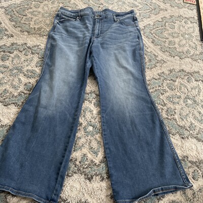 WHBM White House Black Market Mid Rise Everyday Soft High Rise Skinny Flare  18s