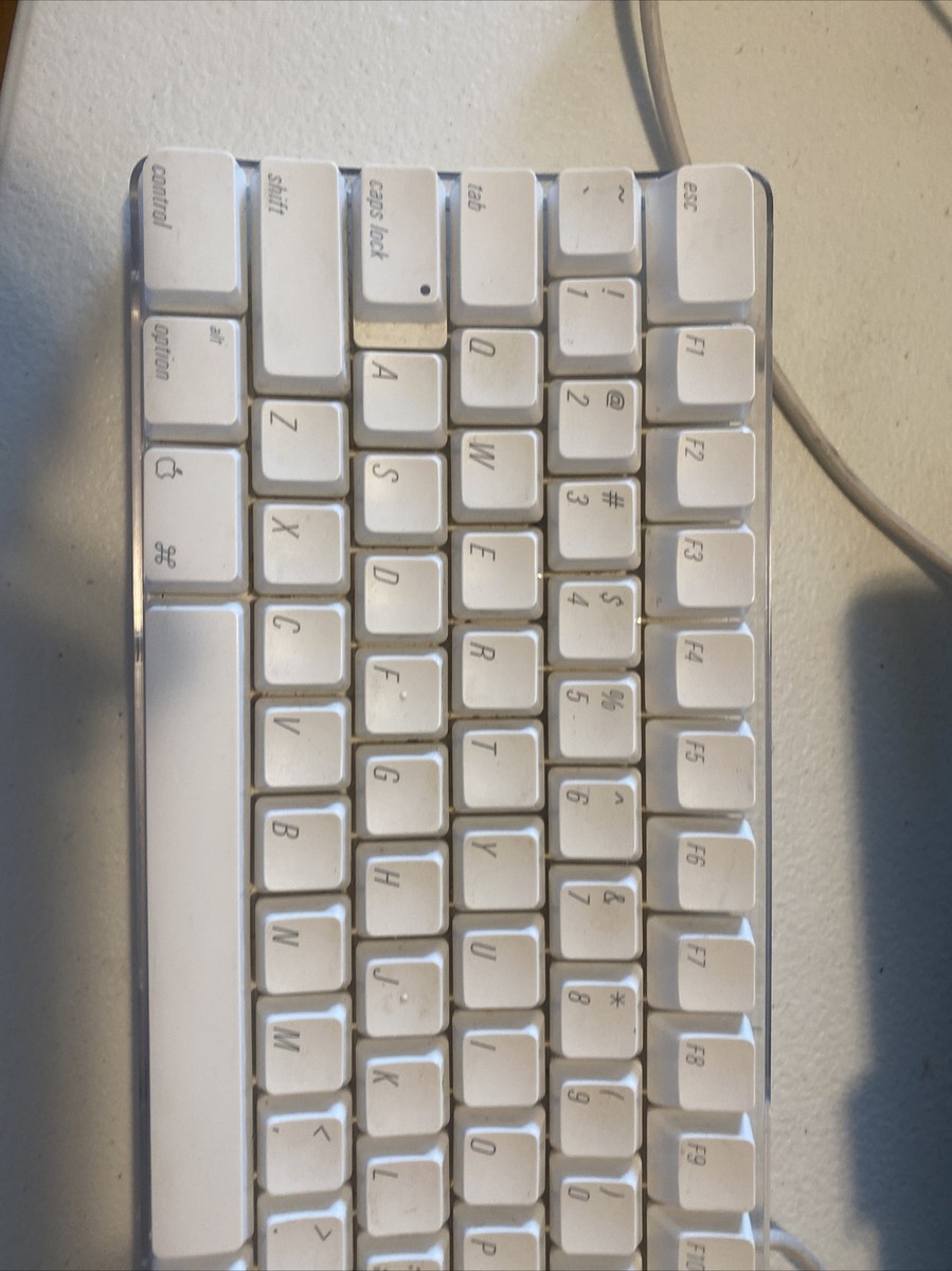 2005 Apple White USB Keyboard A1048 EMC# 1944 Mac 2 Ports TESTED
