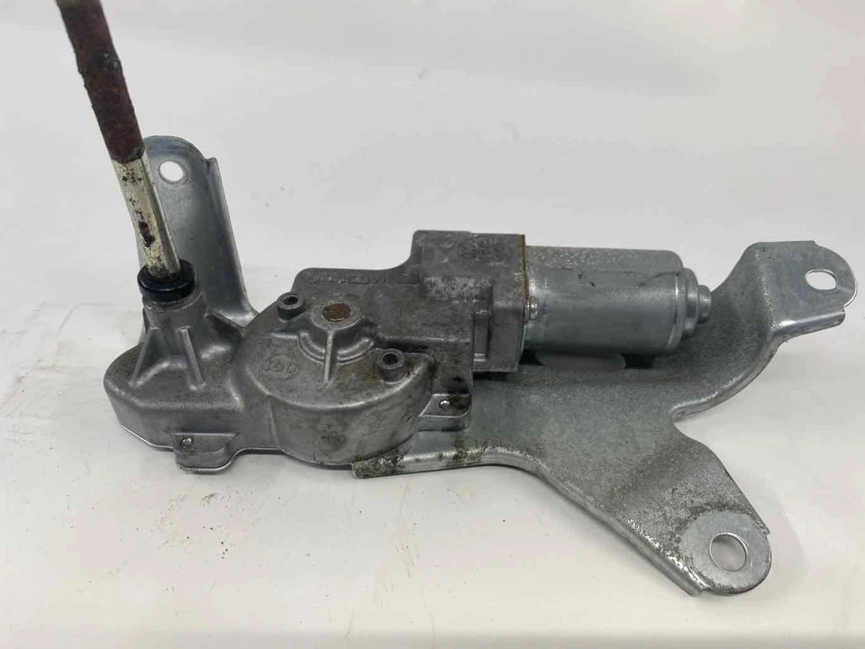 Motor limpiaparabrisas trasero usado se adapta a: Honda Fit 2015 grado A Foto 4 de 4