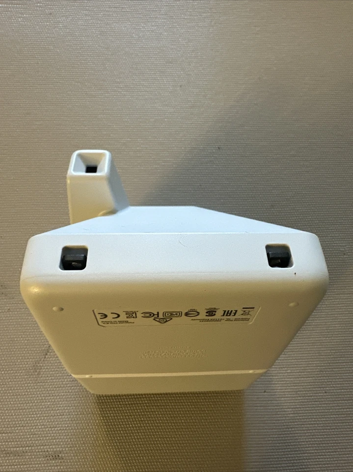 Polaroid Now I-Type Instant Camera UNTESTED - Image 4 of 4