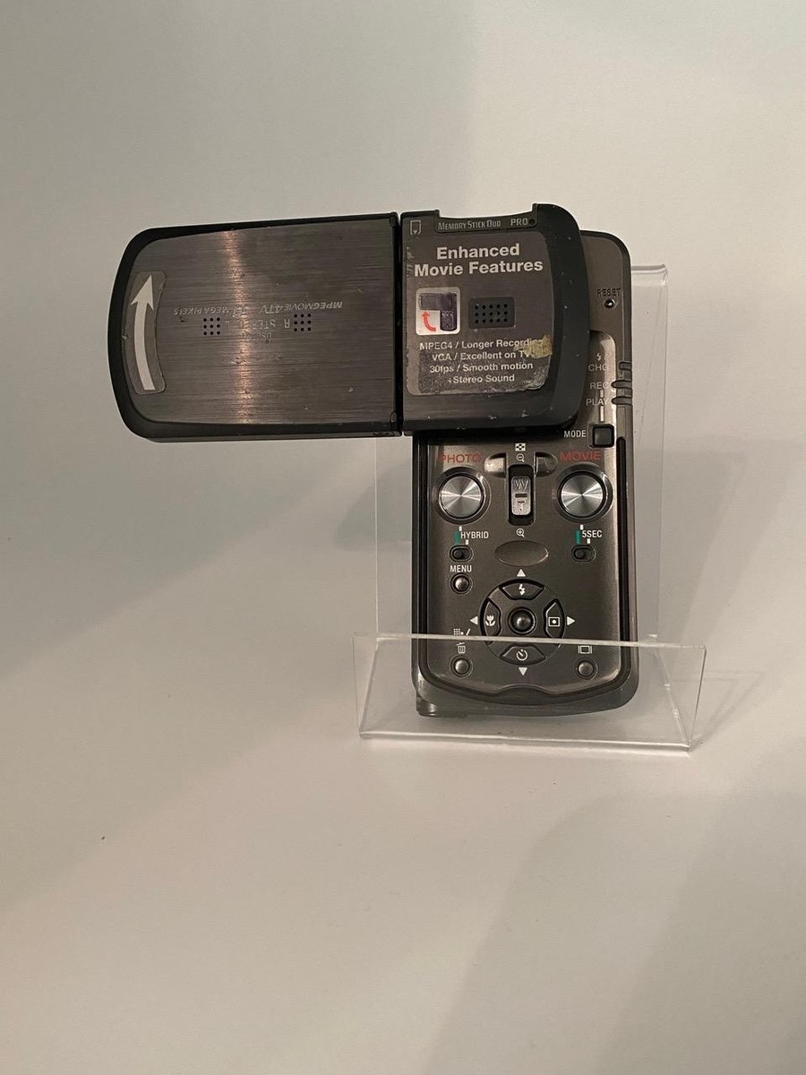 Vintage Sony CyberShot 5.0MP Digital Camera 3x Optical Zoom MPEG4