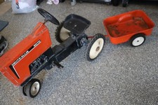 VINTAGE ERTL DEUTZ-ALLIS 8070 PEDAL TRACTOR CART WAGON TRAILER A-64 RARE
