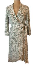 Ganni Green Floral L Sl Wrap Midi Dress W/beige And Shawl Collar V Neck 36/4