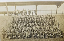Vtg 1917 World War 1 Photo US Army Infantry Company Cabinet Card Portrait