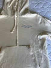 Vineyard Vines Men's Cream Performance Hoodie Size XS.