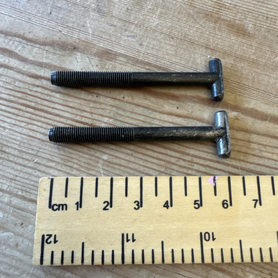 Thule T-Bolzen x2 50554 für 591 561 530 532 T Bolzen 64,5 mm für Vierkant Dachträger 