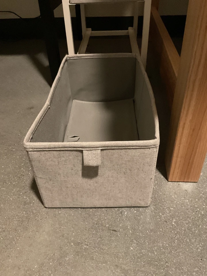 Carro Pottery Barn gris con ruedas de 5 cajones Foto 3 de 4