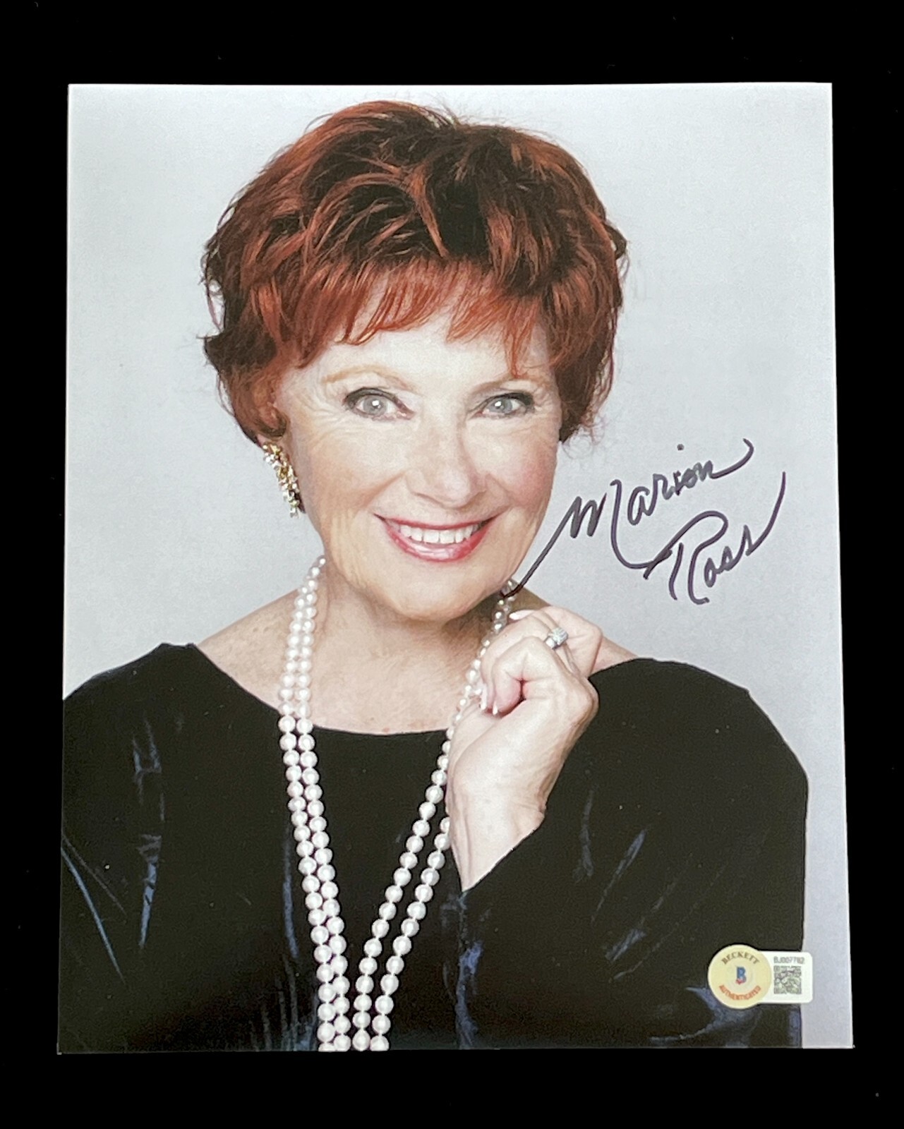 MARION ROSS MRS. CUNNINGHAM HAND SIGEND MRS. 