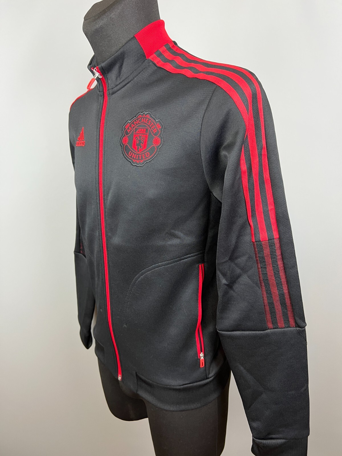 MANCHESTER UNITED 2021 2022 TIRO JACKET 