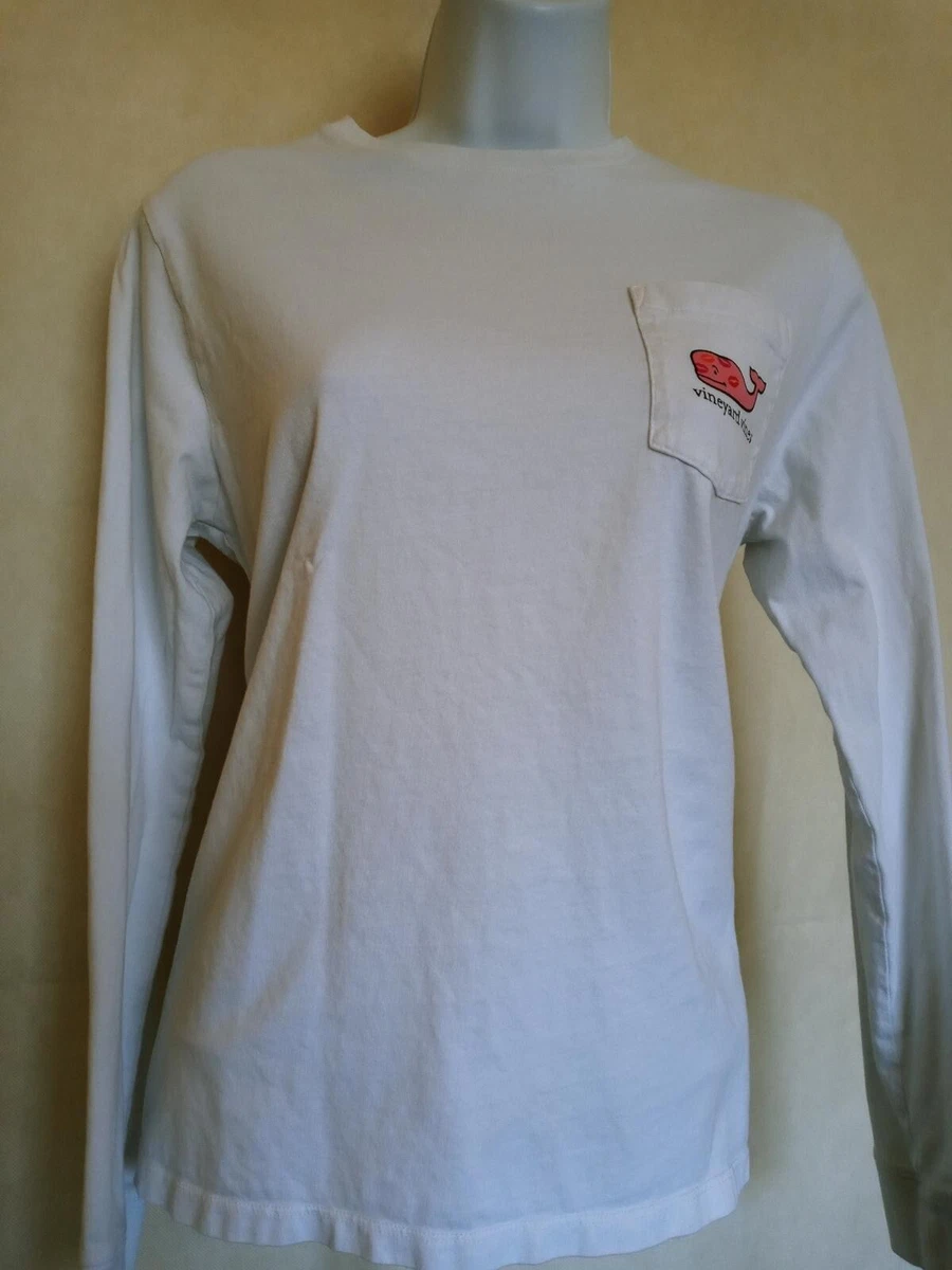 Vineyard Vines Whales Kissing