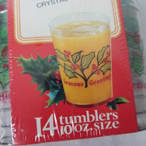Vintage Christmas Holiday Tumblers Holly Crystal Plastic 10 Oz Each Jetware USA - Picture 2 of 9