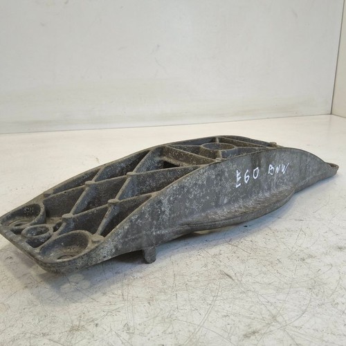 BMW 5 E60 E61 2010 Halterung Lager Getriebe 13807410 Diesel 130kW CIV35234