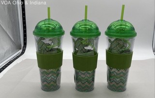 SeaWorld Sea Turtle Chevron Plastic Tumbler Cup Set with Spiral Straws 3 Piece
