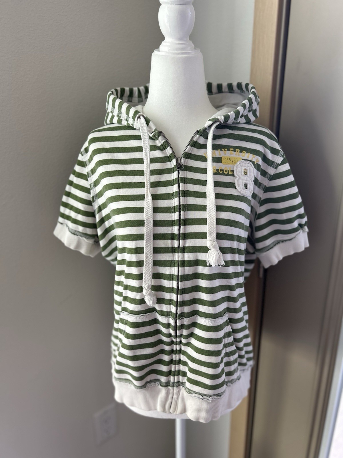 VTG Full Zip Green & White Embroidered Striped Hoodie Y2K Kidcore Indie Sleaze