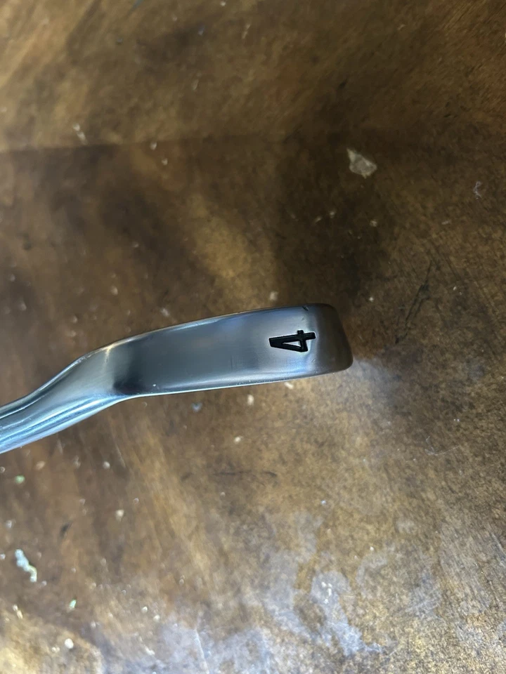 Titleist 712u 4 Iron X Stiff 6.5 HZRDUS - Image 4 of 4