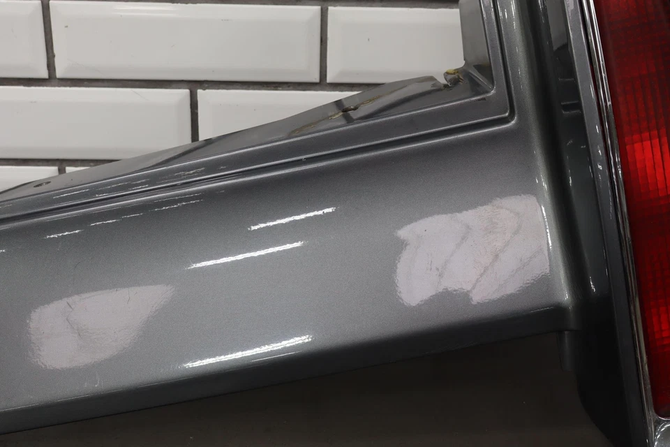 Lámpara de luz trasera para pasajero derecho Cadillac Fleetwood 1993-1996 Foto 4 de 4