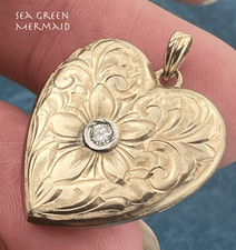 10k Yellow Gold Engraved Heart Pendant w Diamond. Victorian