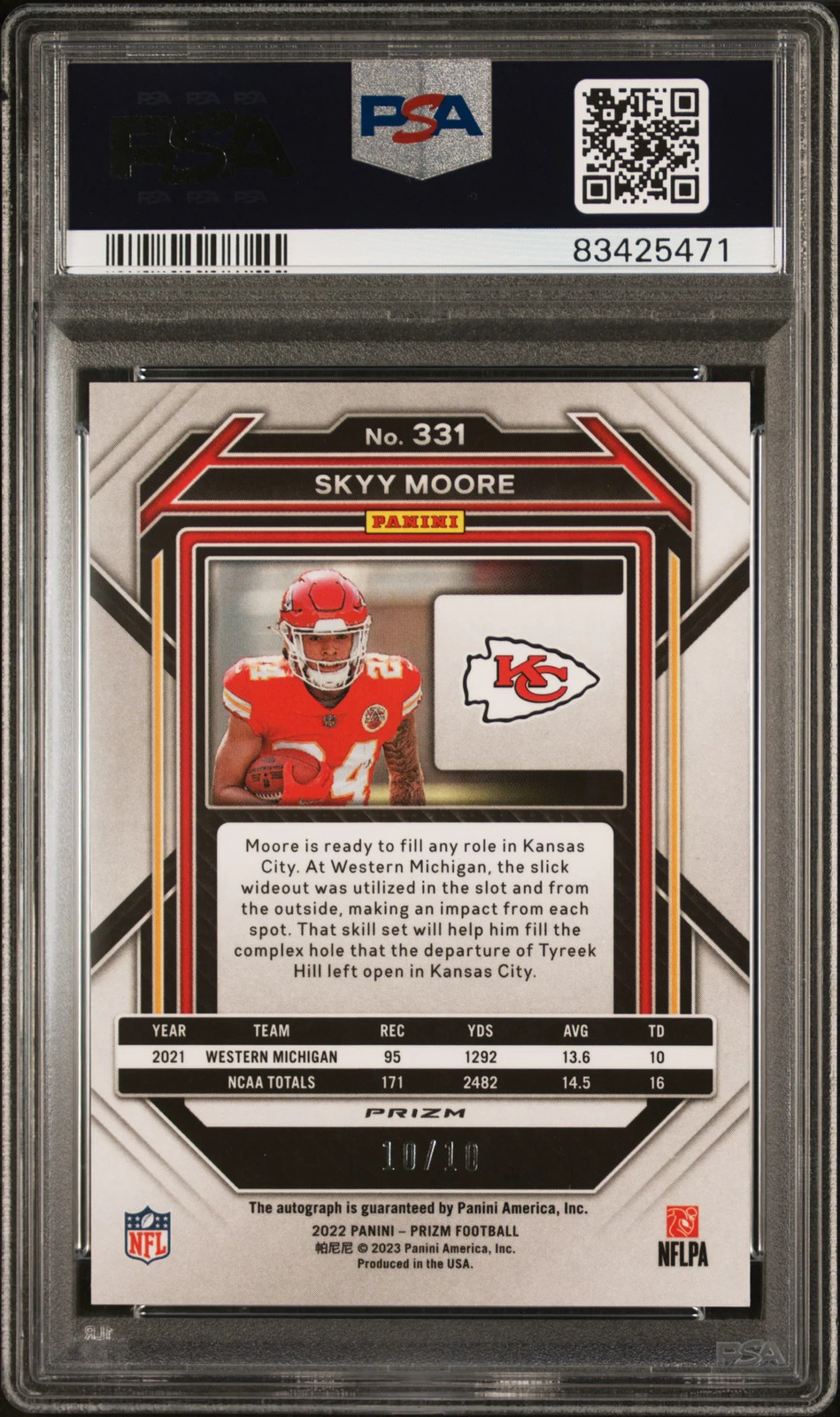 Skyy Moore 2022 Prizm GOLD No Huddle Auto Autograph RC Chiefs 10/10 PSA 10 view 2